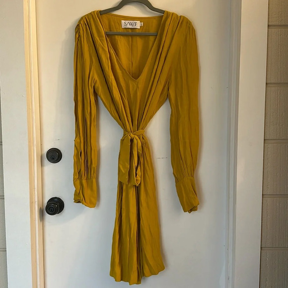 S/W/F Anthropologie long sleeve tie waist sleeve cutout vneck mustard large - Picture 1 of 7